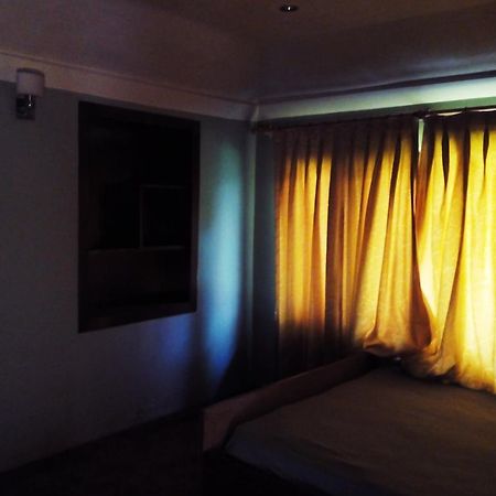 Jeelani Guest House Srinagar  Exterior photo